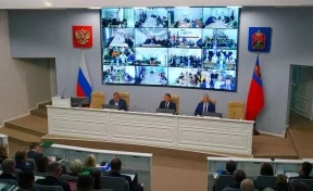 Губернатор Кузбасса потребовал усилить контроль за дорогами в непогоду