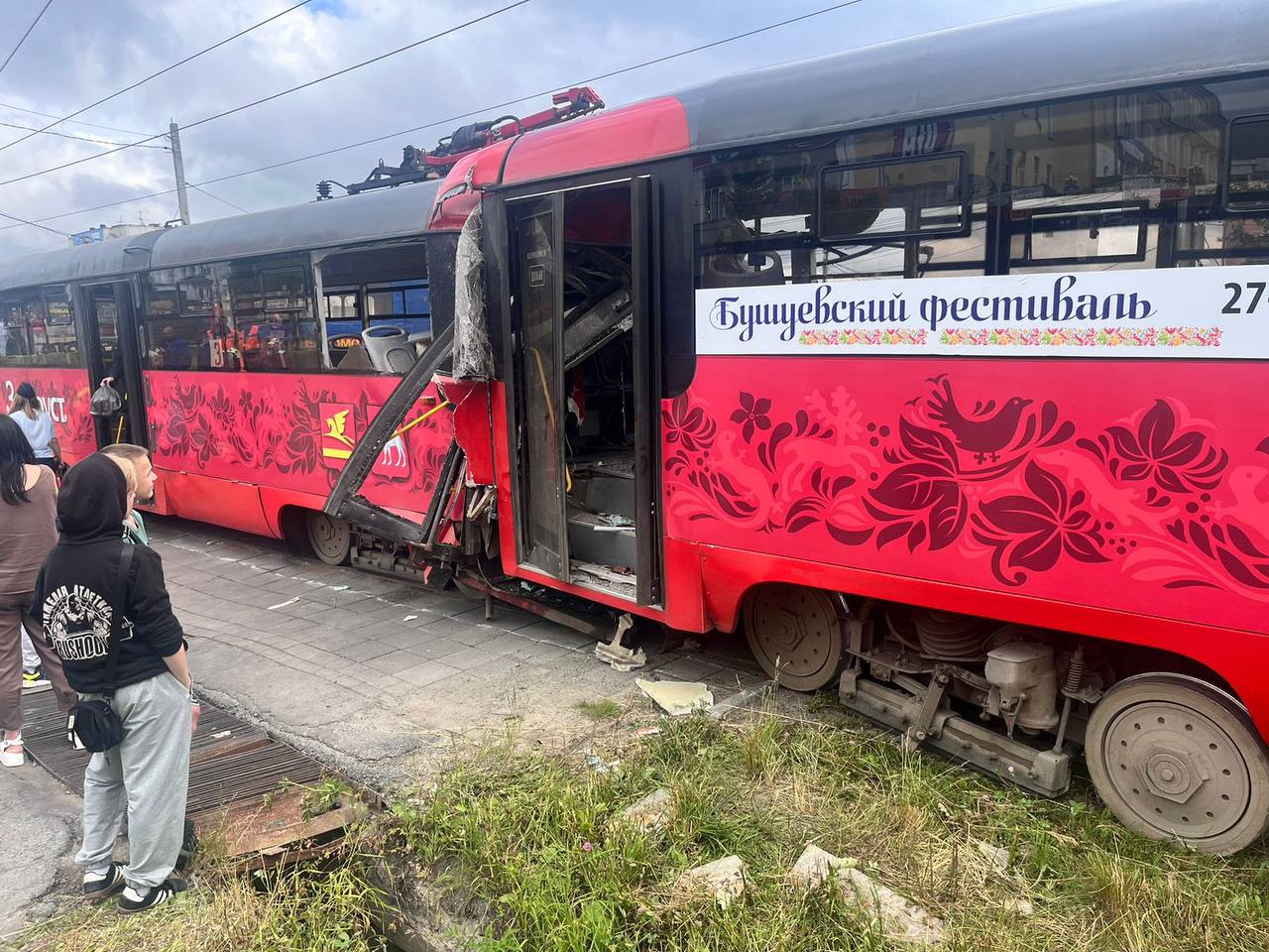В Челябинской области семь человек пострадали при столкновении двух трамваев, погиб пешеход