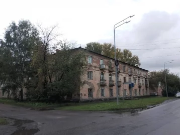 Фото: В Новокузнецке суд обязал власти города ускорить расселение аварийного дома 1
