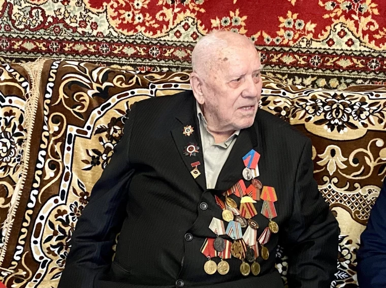 Фото: В Кузбассе ветеранам Великой Отечественной войны вручили медаль Масалова 6