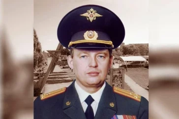 Фото: В Кемерове установили бюст Героя Кузбасса Игоря Якунина 3