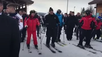 Фото: Путин и Лукашенко вместе покатались на лыжах 1