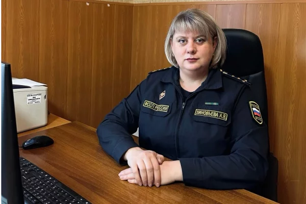 Сотрудницы ГУФССП по Кузбассу спасли трёх человек из пожара и мужчину с сотрясением