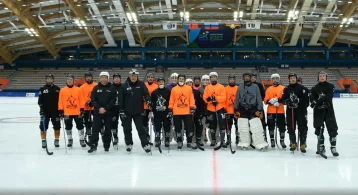 Фото: Кузбасские хоккеисты поддержали Владимира Путина 1