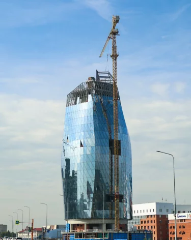 ПСБ принял участие в осмотре строительства самой высокой гостиницы в Сибири