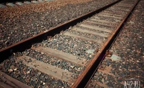 В Кузбассе поезд насмерть сбил 52-летнего мужчину