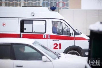 Фото: В Новокузнецке курильщица упала с балкона четвёртого этажа 1