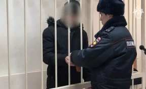 Владельца и повара шаурмичной в Иркутске взяли под стражу после отравления 10 человек