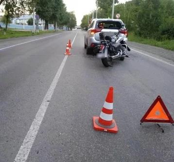 Фото: Мотоциклист пострадал в ДТП с внедорожником в Кемерове 1