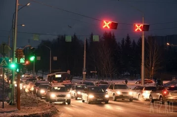 Фото: В Кемерове изменится режим работы реверсивных светофоров 1