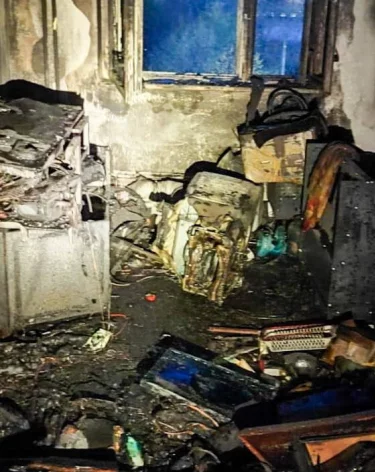 В Новокузнецке во время пожара в многоэтажке спасли 13 человек