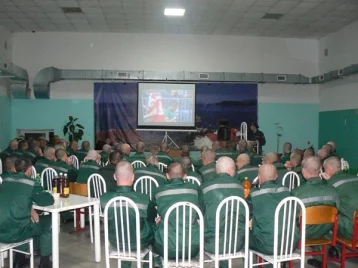 Фото: В кузбасской колонии создали спорт-кафе для просмотра чемпионата мира по футболу 1
