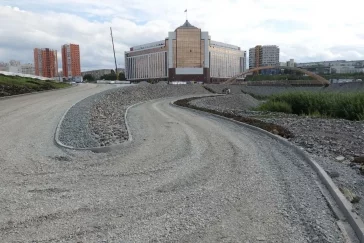 Фото: Спуск к воде и стритбол под мостом: мэр Кемерова рассказал о строительстве набережных Искитимки 5