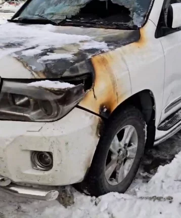 Фото: Поджигал по заказу: житель Москвы повредил автомобили на 15 млн рублей в Кузбассе 1