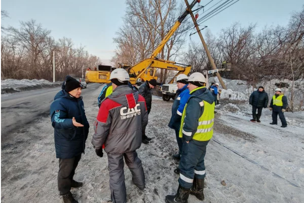 Глава Прокопьевска прибыл на место аварии на Коксовой улице