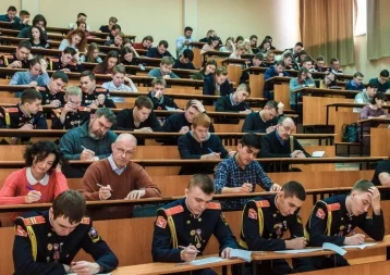 Фото: Более 950 человек написали исторический диктант в Кузбассе 1