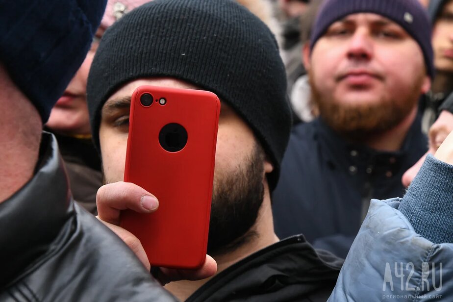 В московском хостеле прошли обыски, сотни иностранцев проверяют на соблюдение миграционного законодательства