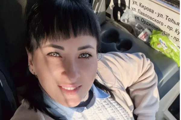 В Новокузнецке водитель автобуса помогла трём заблудившимся девочкам