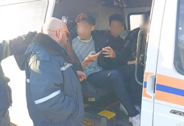 Фото: В Нижнем Новгороде 3 человека провалились под лёд 1