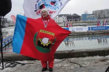 Фото: Кемеровчанка взяла бронзу на чемпионате мира по зимнему плаванию в Эстонии 1