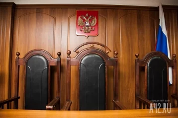 Фото: Новокузнечанин предстанет перед судом по обвинению в мелком взяточничестве 1