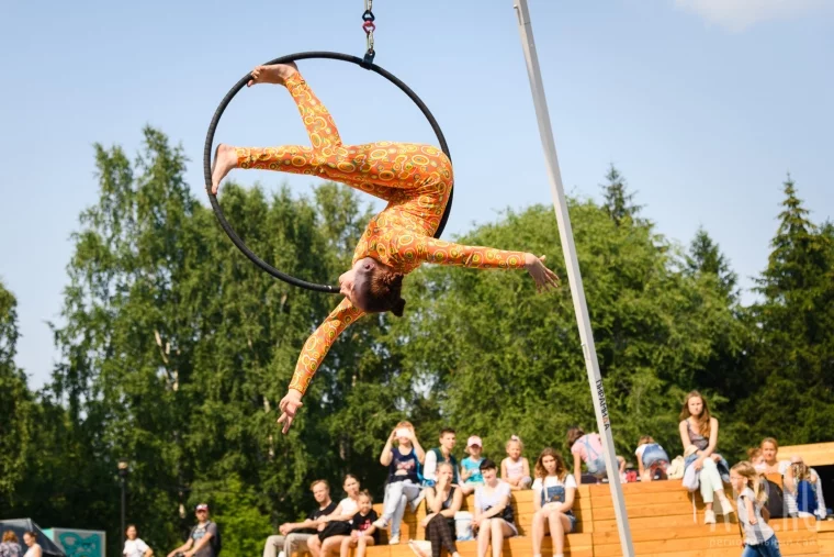 Фото: Фестиваль Skyline: соревнования по воздушно-спортивному эквилибру в Кемерове 37