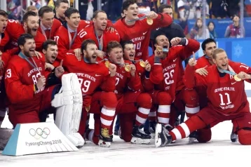 Фото: Стала известна реакция МОК на исполнение гимна России хоккеистами на Олимпиаде  1