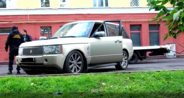 Фото: У совладельца кемеровского ночного клуба арестовали Range Rover 1