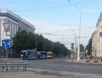 Фото: В Кемерове по улице 50 лет Октября восстановили движение транспорта 1
