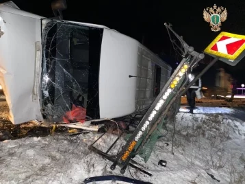 Фото: Автобус маршрута Улан-Удэ — Иркутск попал в ДТП, есть погибшие 1