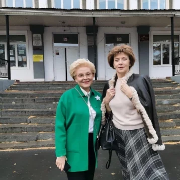 Фото: Елена Малышева показала свой дом и родную школу в Кемерове 1
