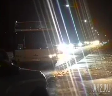 Фото: В Кемерове произошло массовое ДТП с автобусом 1