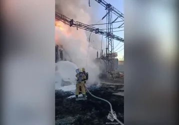 Фото: Трансформаторная подстанция вспыхнула в Оренбурге 1