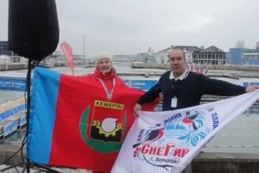 Фото: Кемеровчанка взяла бронзу на чемпионате мира по зимнему плаванию в Эстонии 2