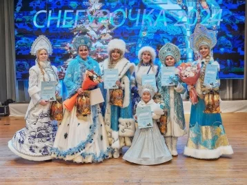 Фото: Цивилёв: Кузбасс пойдёт на рекорд с самым массовым хороводом Снегурочек 1