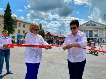 Фото: В кузбасском городе открыли обновлённую аллею 1