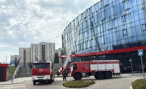 «Белгород-Арена» загорелась после атаки БПЛА