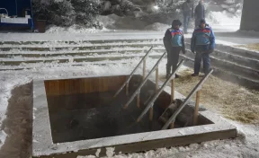 За время работы крещенских купелей в Кемерове в них окунулись почти 900 человек