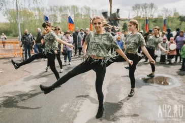 Фото: Отжимания сверх нормы: как в Кемерове прошёл «Рекорд Победы — 2017» 14