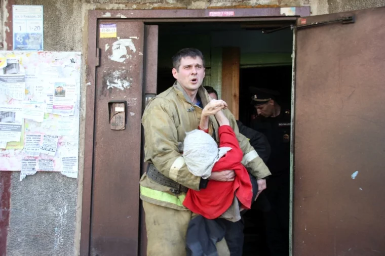 Фото: В Кемерове пожарные спасли 92-летнюю женщину — она едва не задохнулась 2