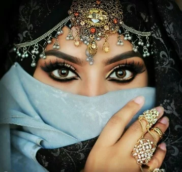 Фото: Российские косметические компании намерены поставлять косметику арабским женщинам 1