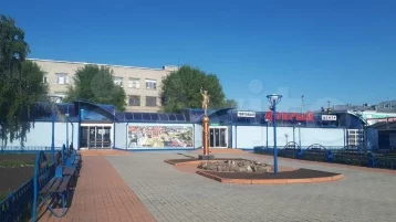 Фото: В Кемерове продают торговый центр за 42 млн рублей 1