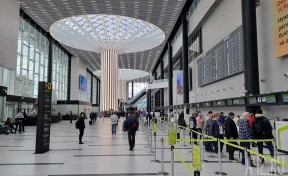 Вылетевшие из Санкт-Петербурга пассажиры не могут долететь до Новокузнецка вторые сутки