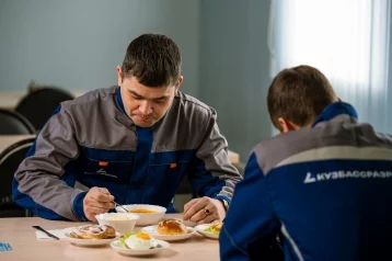 Фото: «Кузбассразрезуголь» расширил корпоративную программу питания для сотрудников 1