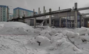 В Новосибирске обрушились перекрытия в недостроенной школе, погибли 2 человека