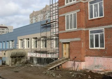 Фото: Илья Середюк проверил ход строительства детского сада на Южном 3