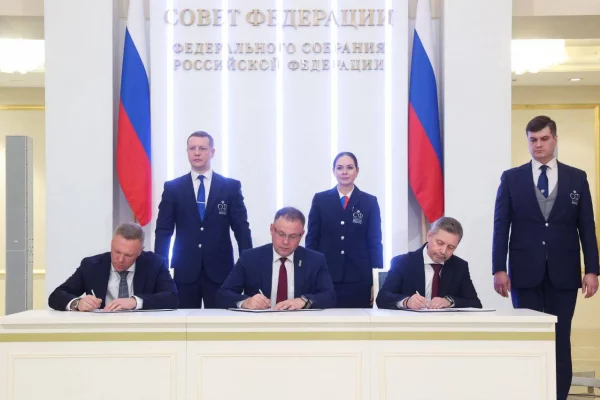 Кузбасс подписал соглашение о сотрудничестве с Ростехом и фондом «Защитники Отечества»