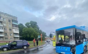 В Кемерове таксист устроил смертельное ДТП с автобусом: дело ушло в суд