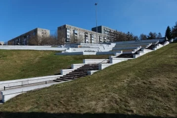 Фото: Дмитрий Анисимов: в Кемерове отремонтируют лестницу на Пионерском бульваре 2