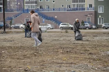 Фото: Более 67 000 кузбассовцев вышли на уборку территорий в Чистый четверг 1
